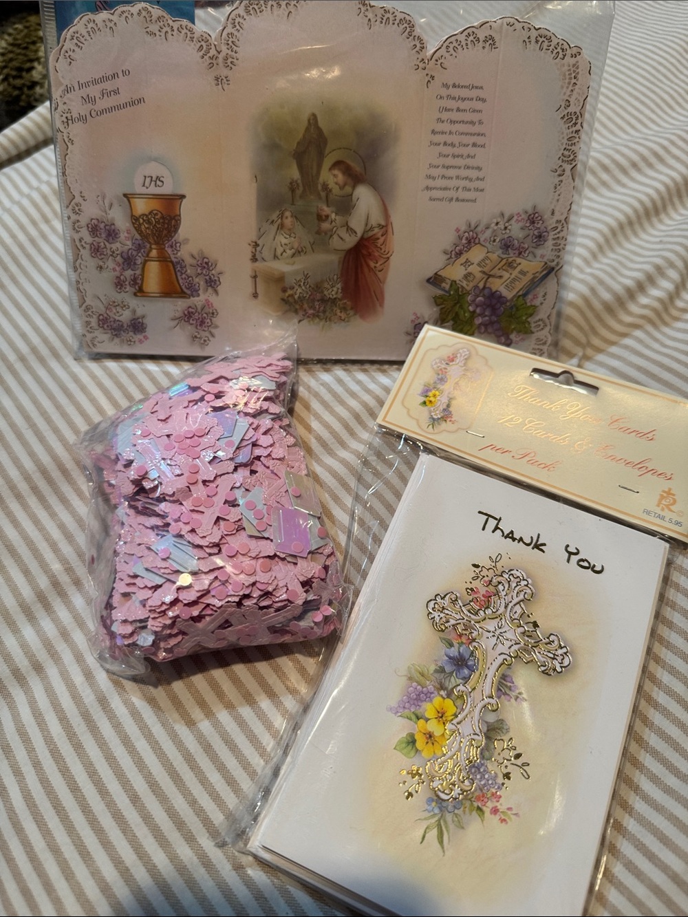 First Holy Communion bundle - 7 invitations, Confetti and 10 Thank You Cards